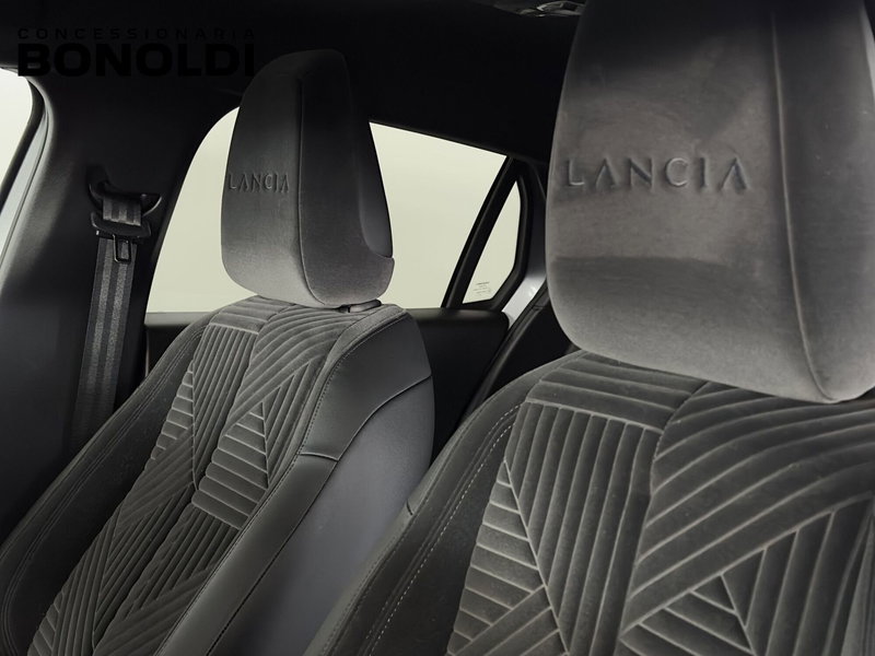 Lancia Ypsilon usata a Brescia (12)