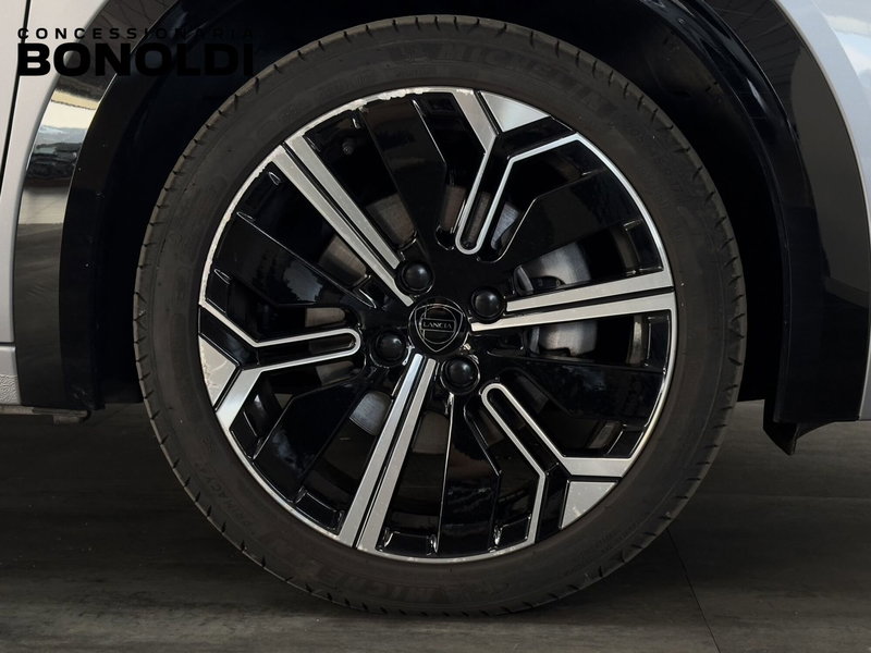Lancia Ypsilon usata a Brescia (18)