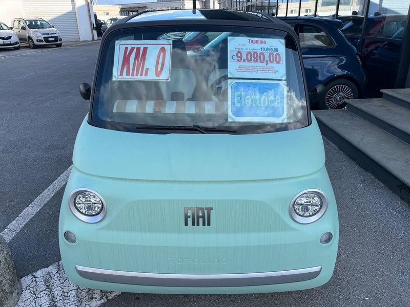 Fiat Topolino nuova a Lucca (2)
