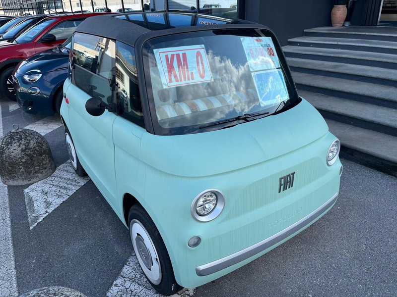 Fiat Topolino nuova a Lucca (3)