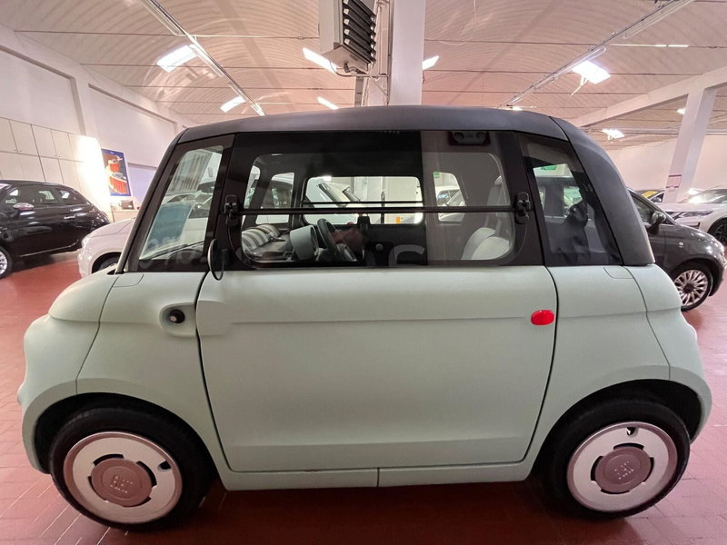 Fiat Topolino nuova a Lucca (8)