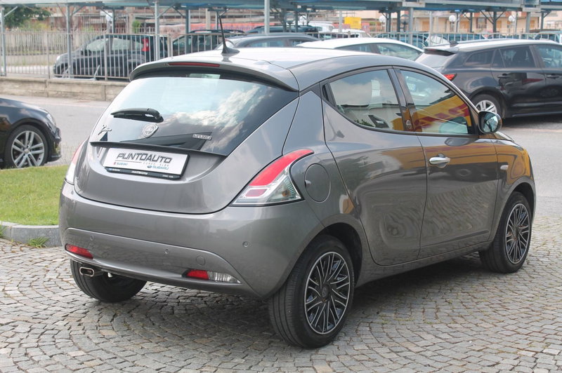 Lancia Ypsilon usata a Cuneo (4)