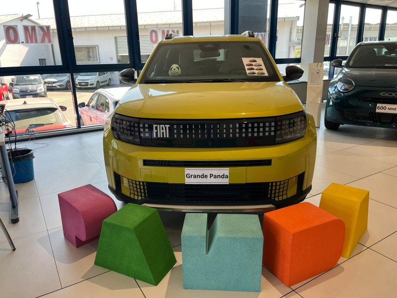 Fiat Grande Panda nuova a Lucca (2)