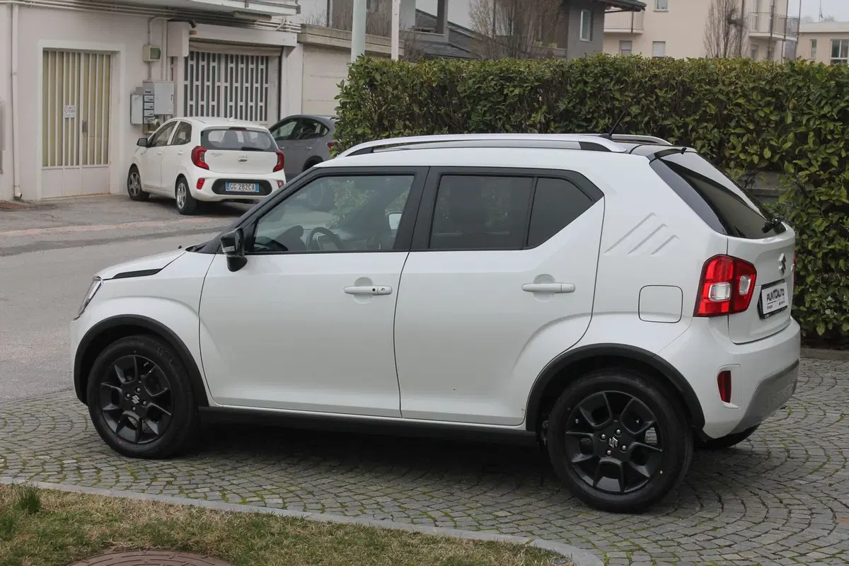 Suzuki Ignis usata a Cuneo (6)