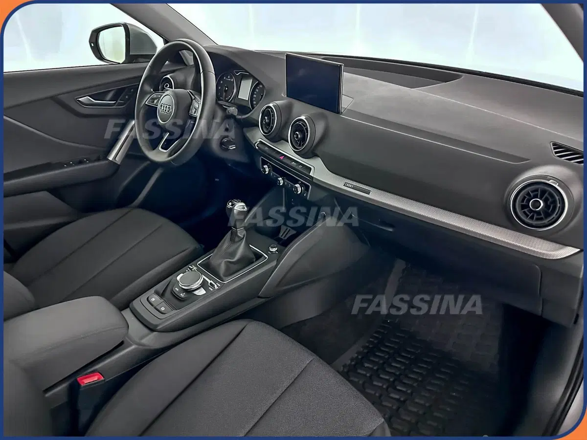 Audi Q2 usata a Milano (13)