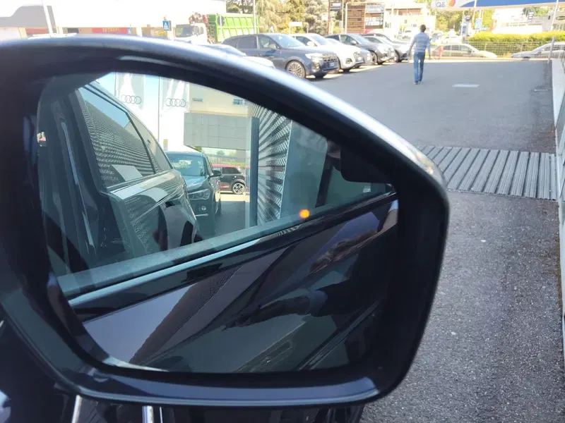 Land Rover Range Rover Velar usata a Modena (16)