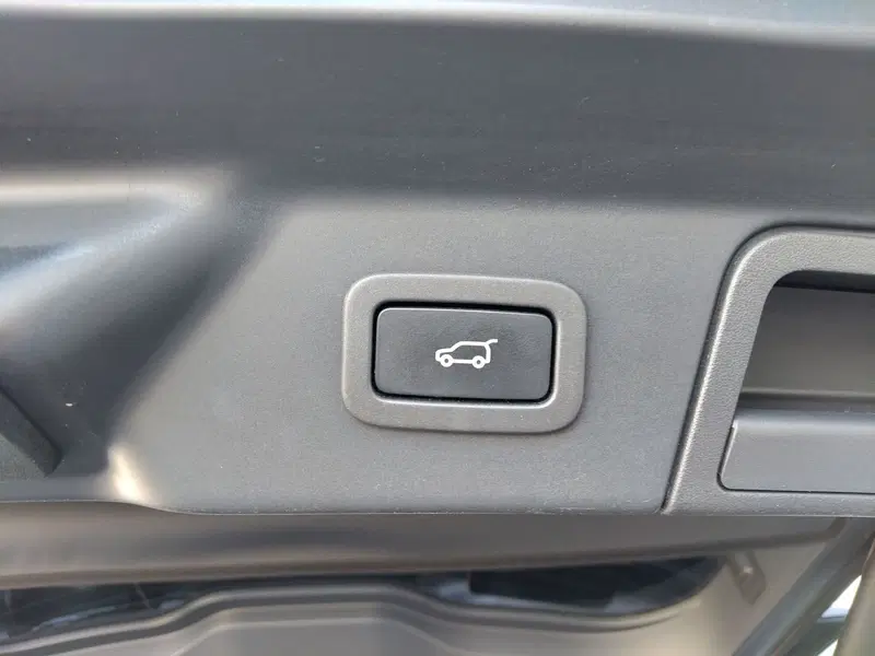 Land Rover Range Rover Velar usata a Modena (17)