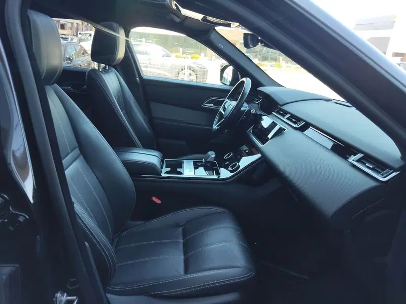 Land Rover Range Rover Velar usata a Modena (18)