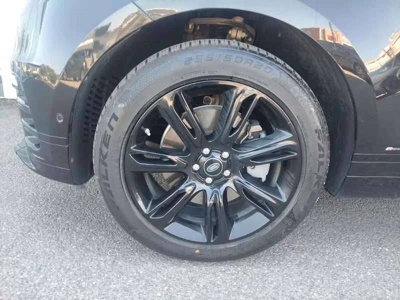 Land Rover Range Rover Velar usata a Modena (6)