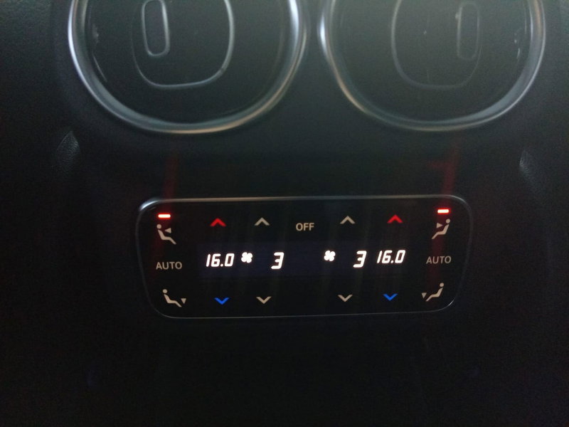 Mercedes-Benz GLC SUV usata a Bari (12)