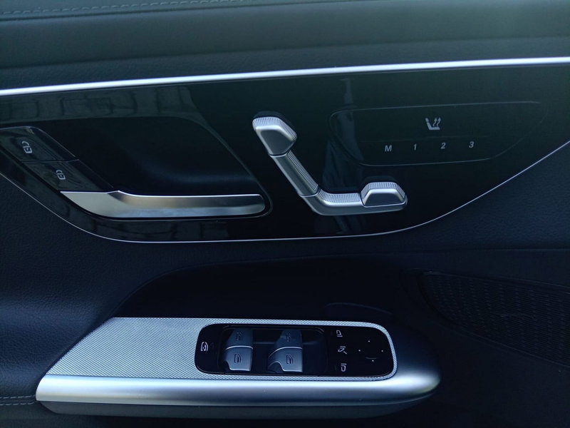 Mercedes-Benz GLC SUV usata a Bari (14)