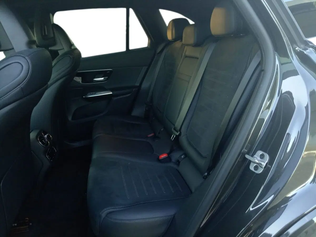 Mercedes-Benz GLC SUV usata a Bari (15)