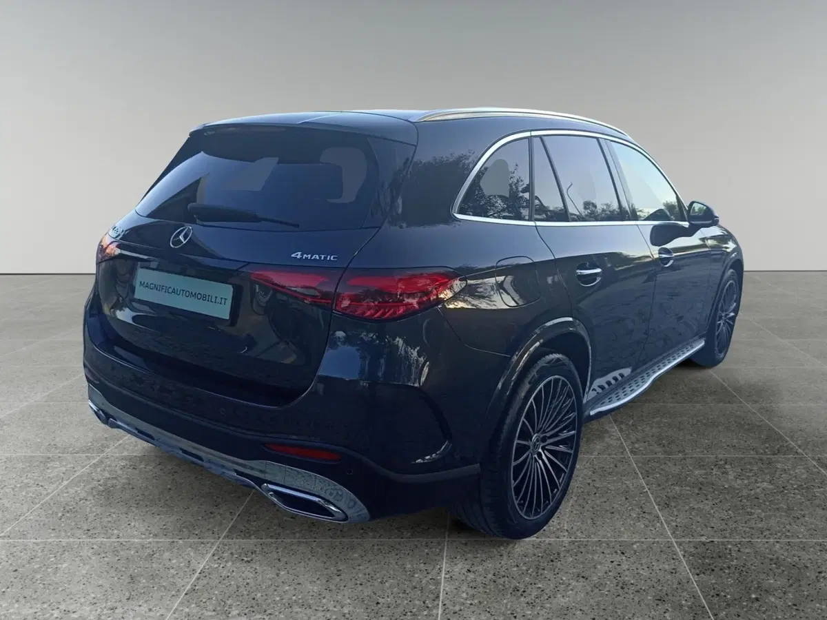 Mercedes-Benz GLC SUV usata a Bari (2)