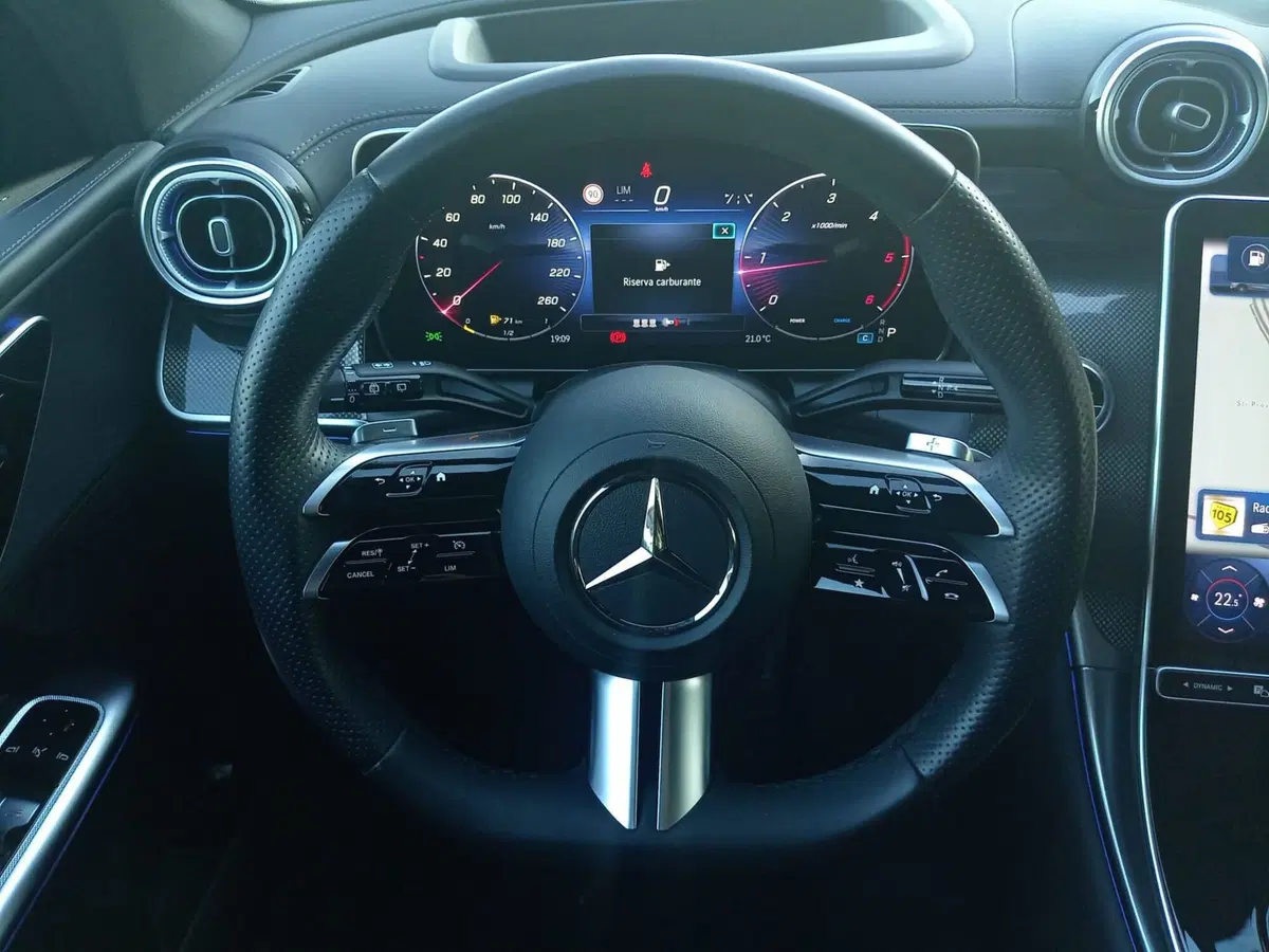Mercedes-Benz GLC SUV usata a Bari (3)