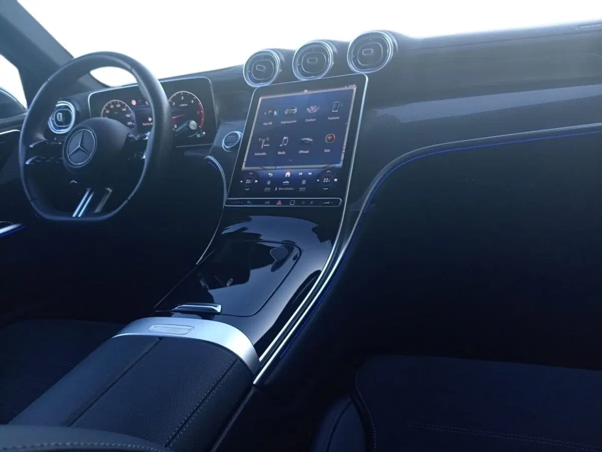 Mercedes-Benz GLC SUV usata a Bari (4)