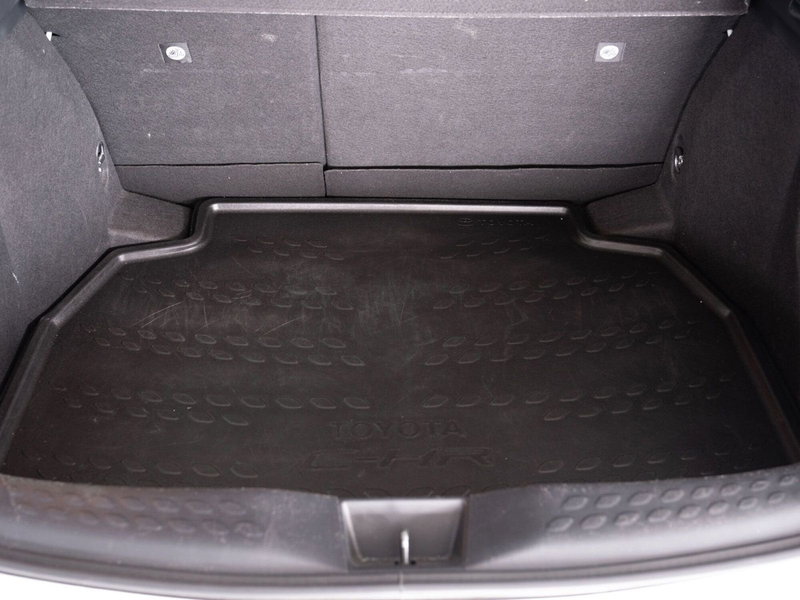 Toyota Toyota C-HR usata a Foggia (11)