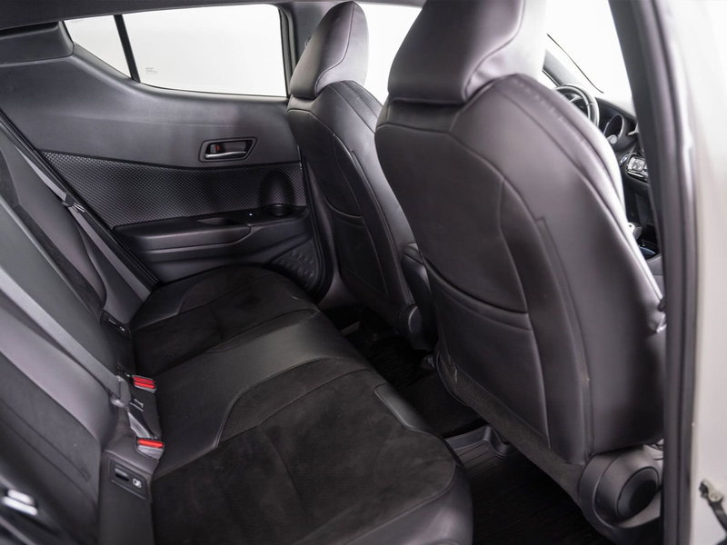 Toyota Toyota C-HR usata a Foggia (8)