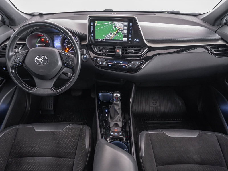 Toyota Toyota C-HR usata a Foggia (9)