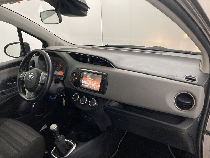Toyota Yaris usata a Barletta-Andria-Trani (14)