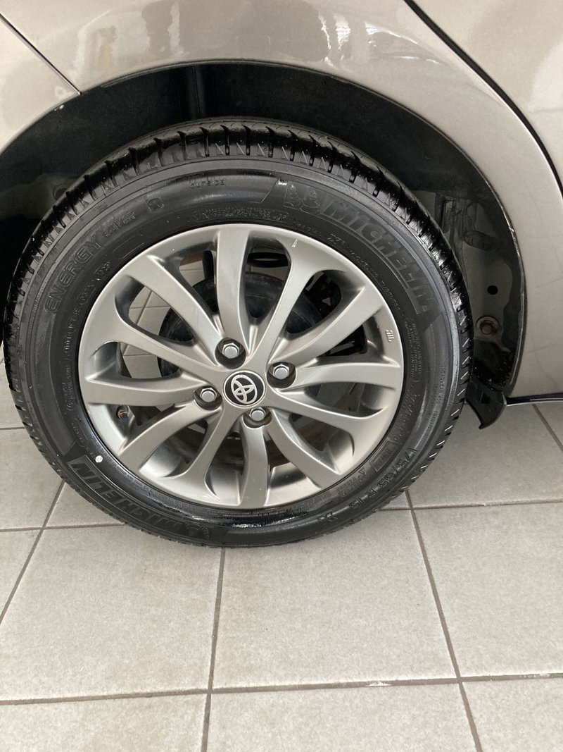 Toyota Yaris usata a Barletta-Andria-Trani (16)