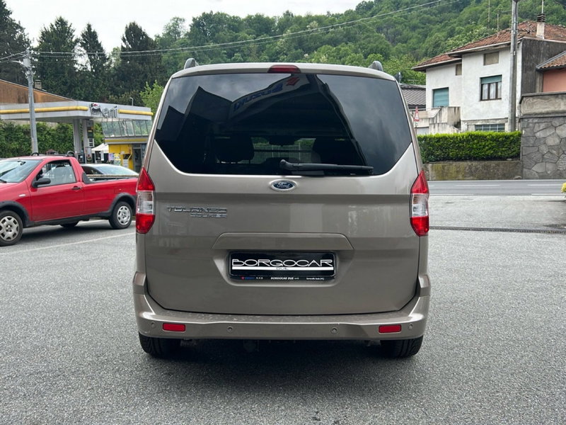 Ford Tourneo Courier usata a Vercelli (6)