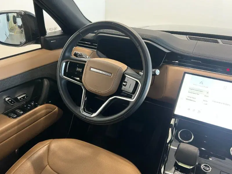 Land Rover Range Rover Sport usata a Venezia (13)