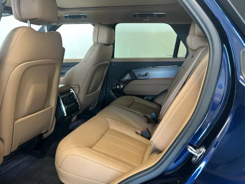 Land Rover Range Rover Sport usata a Venezia (9)