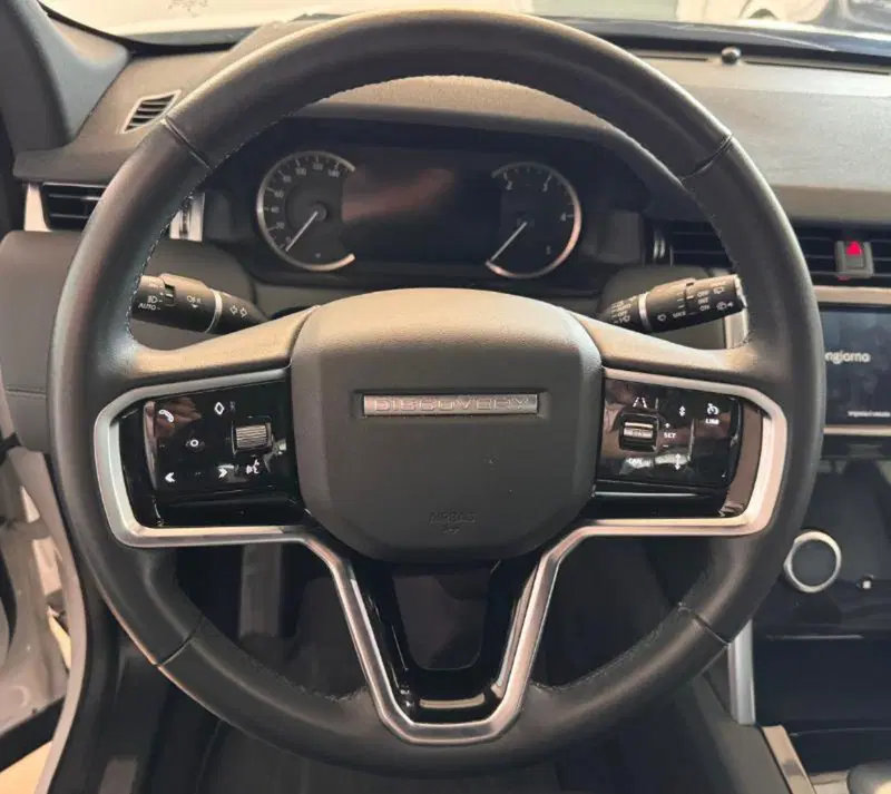 Land Rover Discovery Sport usata a Venezia (10)