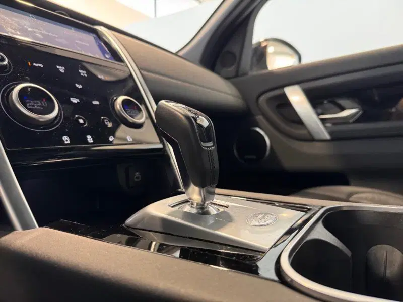 Land Rover Discovery Sport usata a Venezia (13)
