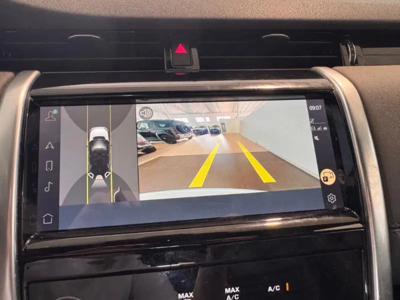 Land Rover Discovery Sport usata a Venezia (14)