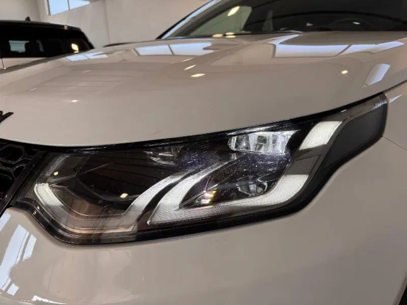 Land Rover Discovery Sport usata a Venezia (2)