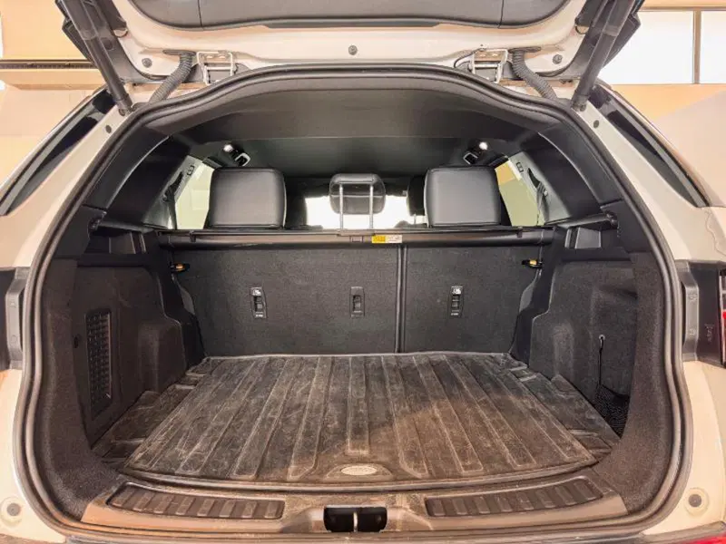 Land Rover Discovery Sport usata a Venezia (6)