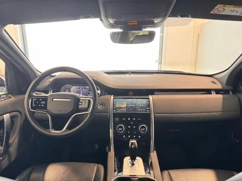 Land Rover Discovery Sport usata a Venezia (9)