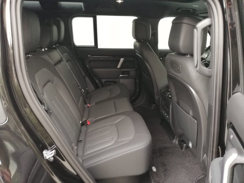 Land Rover Defender usata a Ascoli Piceno (5)
