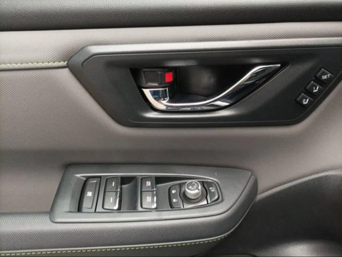 Subaru Forester nuova a Novara (11)