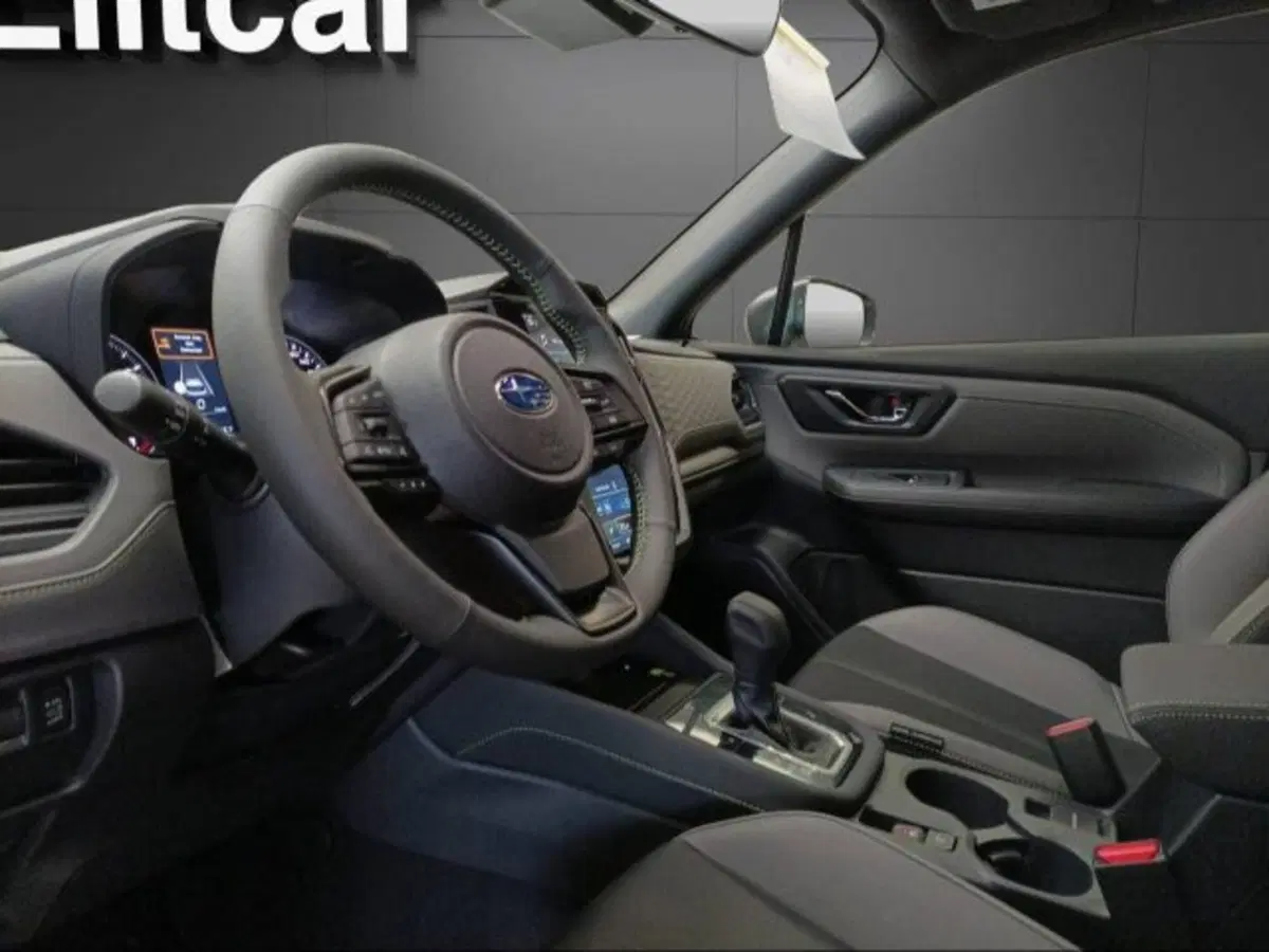 Subaru Forester nuova a Novara (12)
