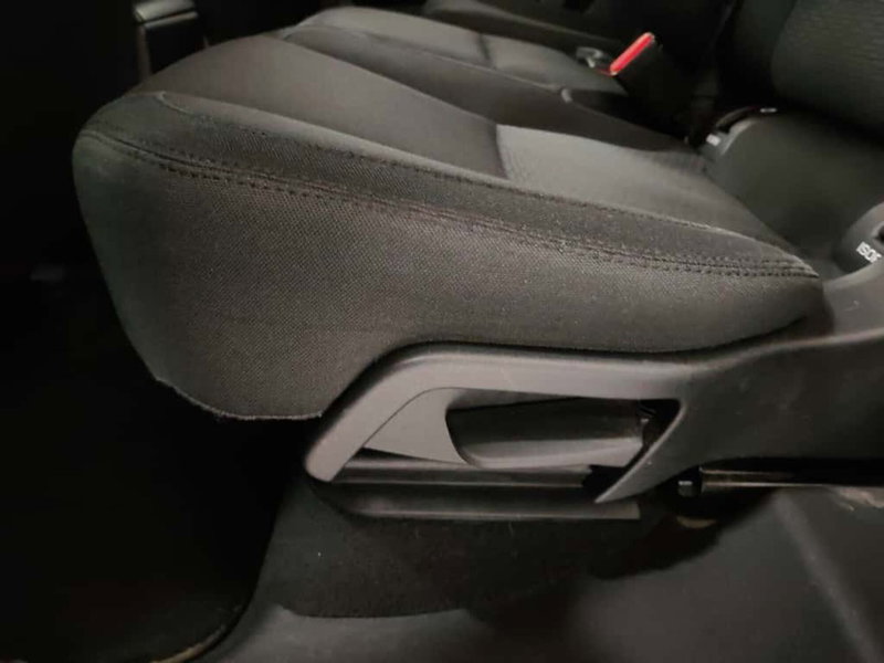 Land Rover Discovery Sport usata a Verbano Cusio Ossola (11)