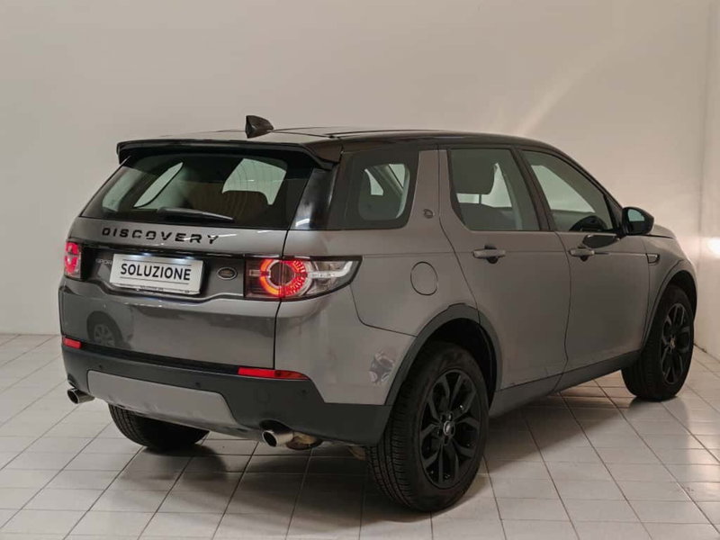Land Rover Discovery Sport usata a Verbano Cusio Ossola (2)