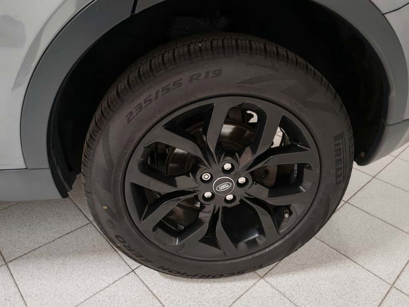 Land Rover Discovery Sport usata a Verbano Cusio Ossola (9)