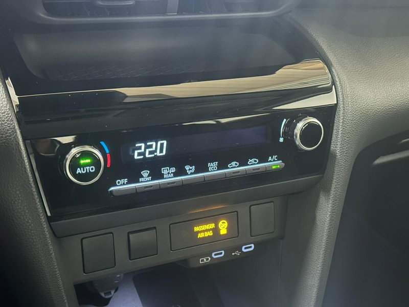 Toyota Yaris Cross nuova a Verbano Cusio Ossola (12)