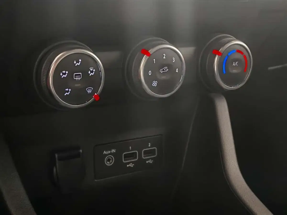 Renault Clio usata a Verbano Cusio Ossola (13)