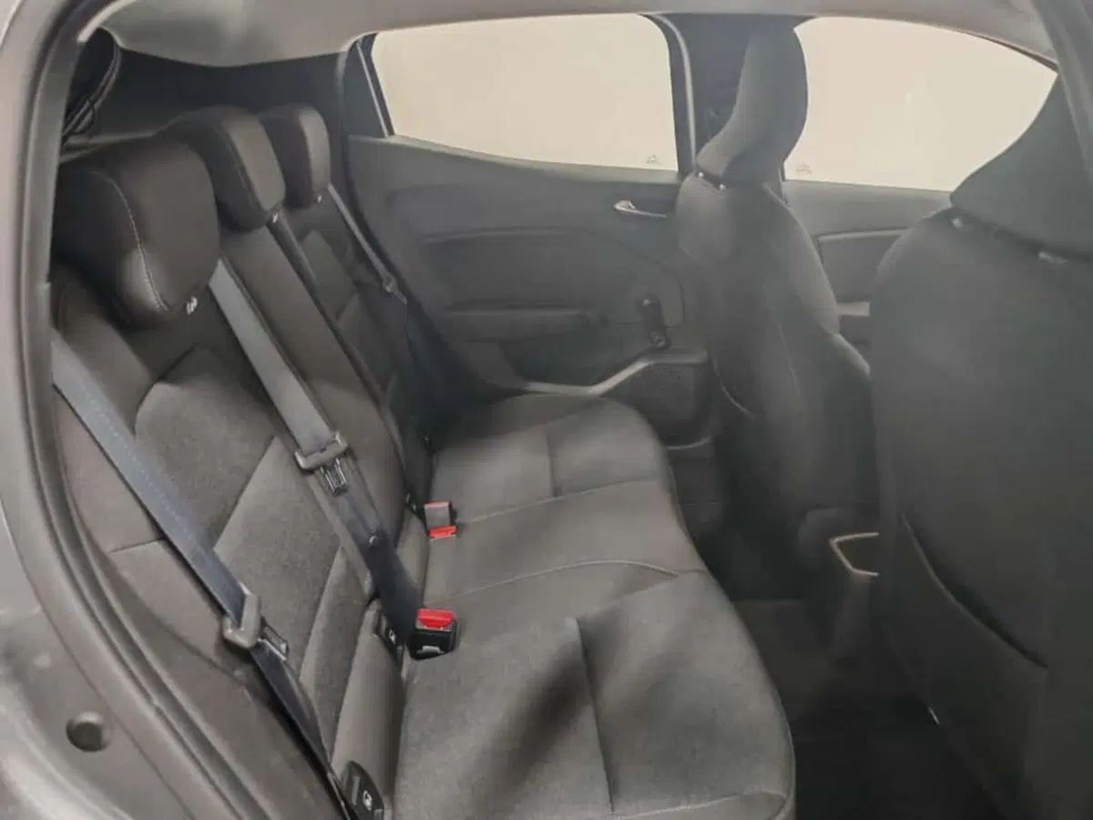 Renault Clio usata a Verbano Cusio Ossola (6)