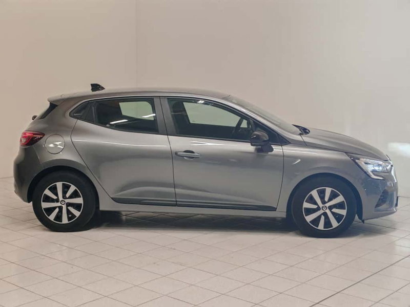 Renault Clio usata a Verbano Cusio Ossola (7)