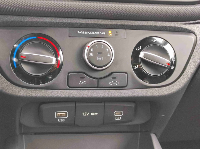 Hyundai i10 usata a Roma (13)