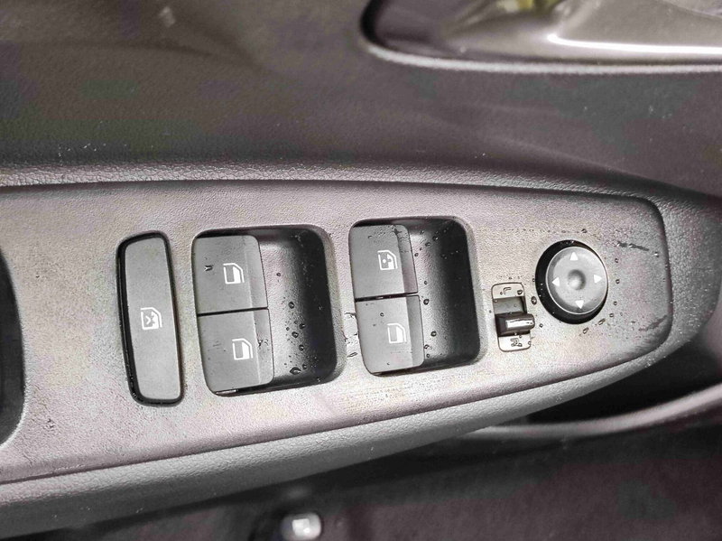 Hyundai i10 usata a Roma (16)