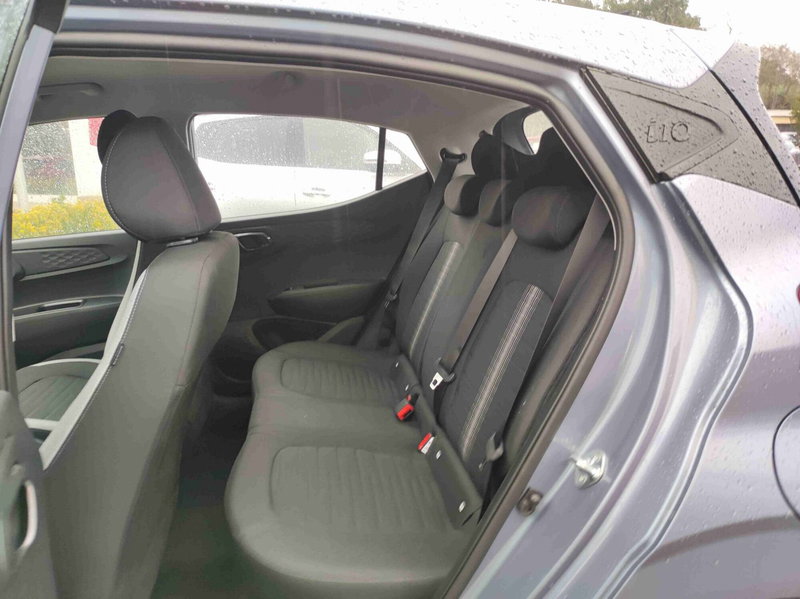 Hyundai i10 usata a Roma (9)