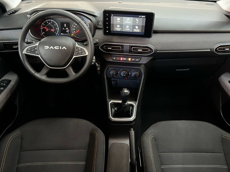 Dacia Sandero usata a Roma (11)