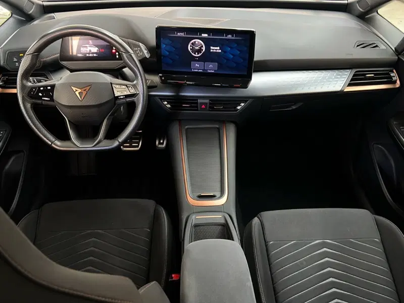 Cupra Born usata a Roma (11)