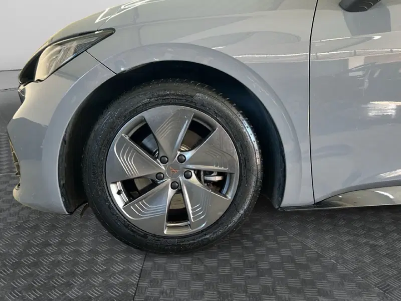 Cupra Born usata a Roma (9)