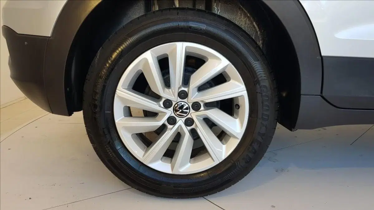 Volkswagen T-Cross usata a Lucca (9)